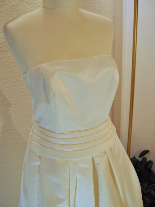 Ansicht Detail: Brautkleid von Luna Novias in Größe 40