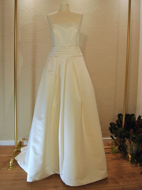 Ansicht vorne: Brautkleid von Luna Novias in Größe 40