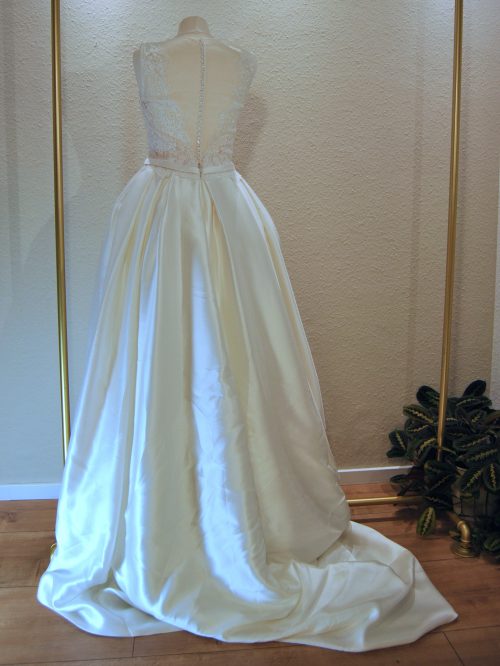 Ansicht hinten: Brautkleid von Rosa Clara in Größe 38