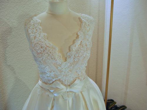 Ansicht Detail: Brautkleid von Rosa Clara in Größe 38