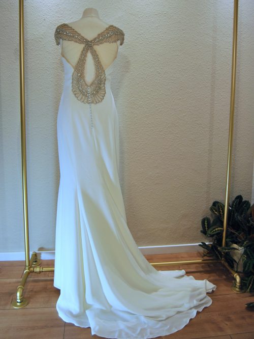 Ansicht hinten: Brautkleid von ALMA in Größe 38