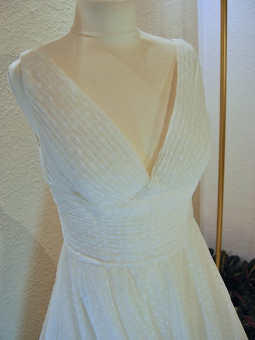 Ansicht Detail: Brautkleid von ALMA in Größe 42