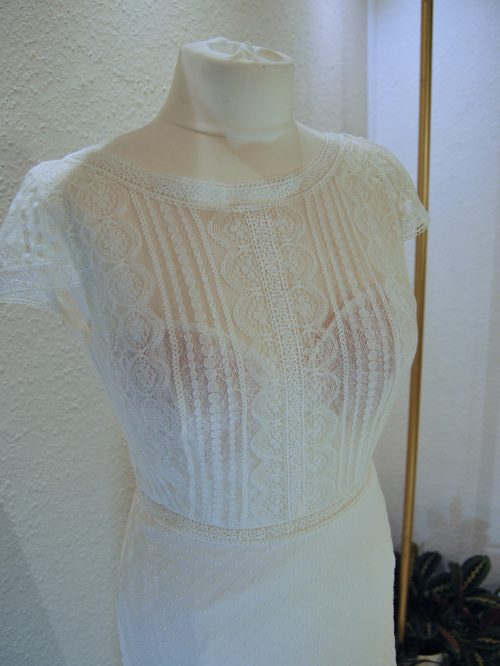 Ansicht Detail: Brautkleid von ALMA in Größe 38