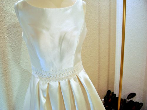 Ansicht Detail: Brautkleid von Truvelle Bridal in Größe 40