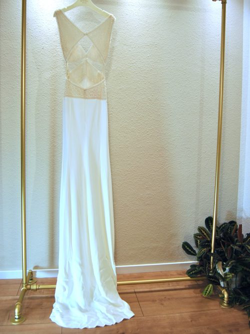 Ansicht hinten: Brautkleid von Divine Atelier in Größe 38