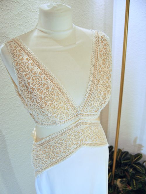 Ansicht Detail: Brautkleid von Divine Atelier in Größe 38