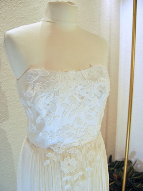 Ansicht Detail: Brautkleid von kisui Berlin in Größe 40