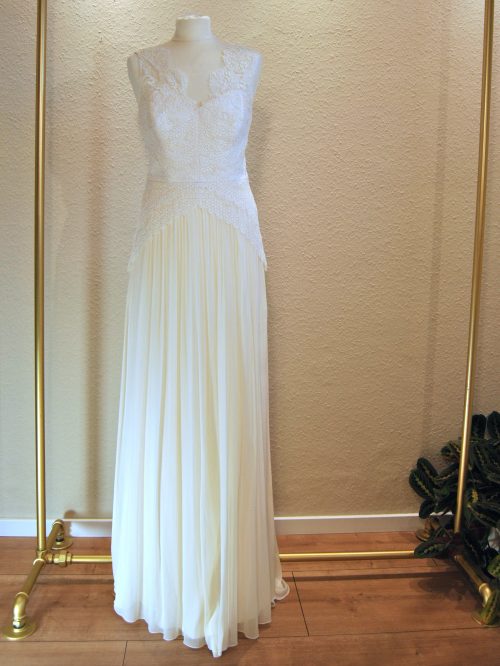 Ansicht vorne: Brautkleid von kisui Berlin in Größe 40