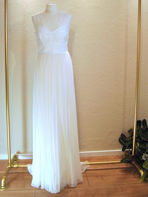 Ansicht vorne: Brautkleid von kisui Berlin in Größe 40