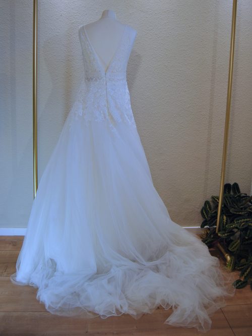 Ansicht hinten: Brautkleid von Enzoani in Größe 40