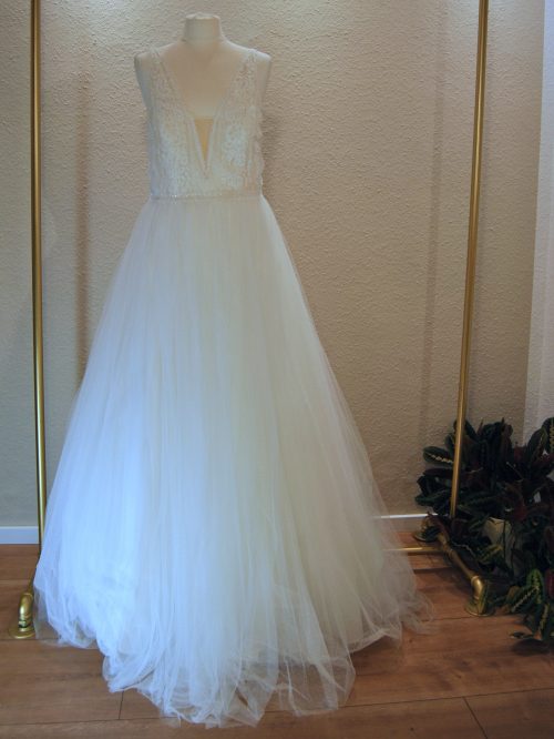 Ansicht vorne: Brautkleid von Rosa Clara in Größe 44